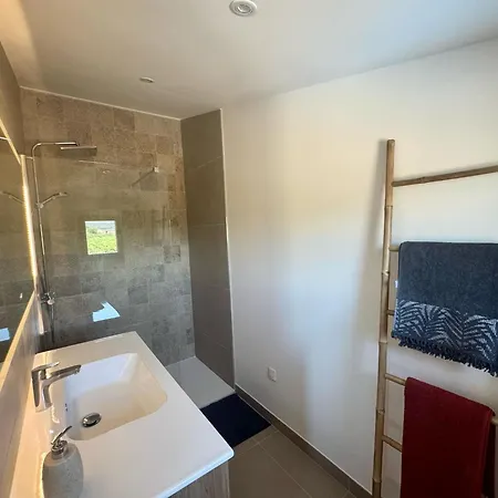 8-10 Pers, 4 Villa Montbazin